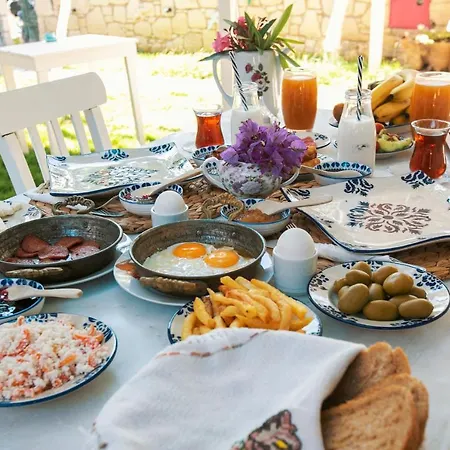 Aisem By Hire Alaçatı