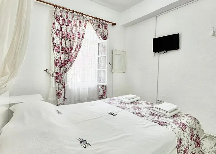 Aisem By Hire Hotel
