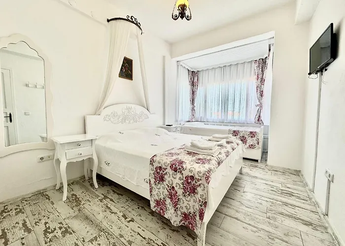 Aisem By Hire Hotel 2*