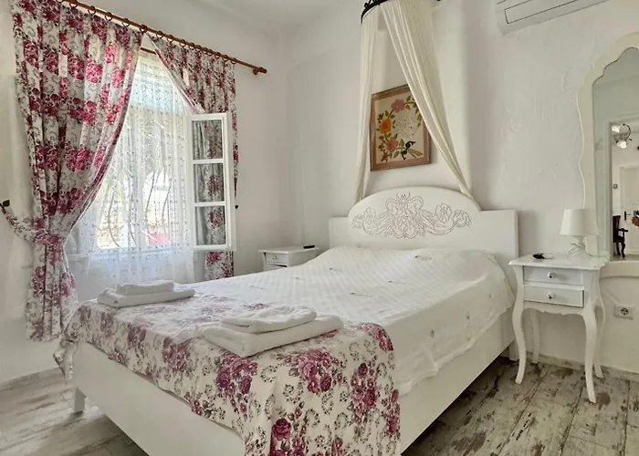Aisem By Hire Hotel Alacati