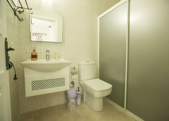 Aisem By Hire Hotel