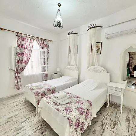 فندق Aisem By Hire 2*