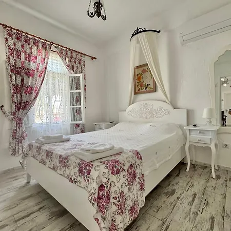 Aisem By Hire Hotel Alacati