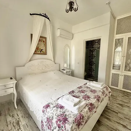 فندق Aisem By Hire 2*