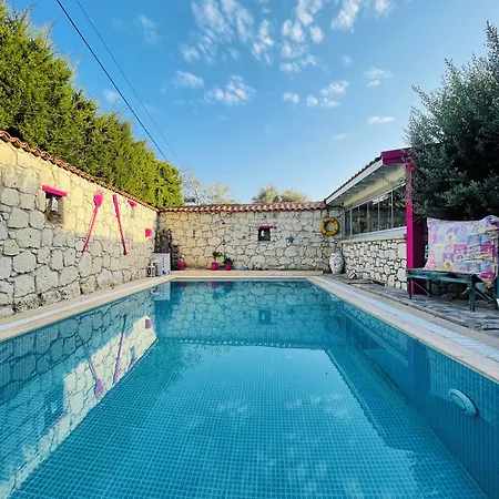 Aişem By Hire Otel 2*