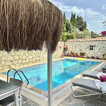 Aişem By Hire 2* Alaçatı