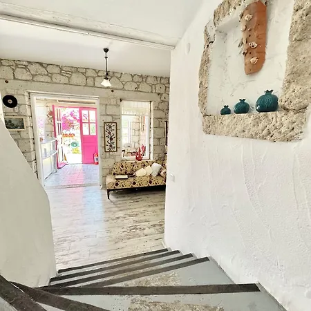 Aişem By Hire Otel Alaçatı