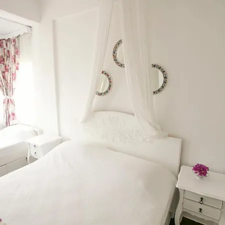 Aisem By Hire Hotel 2*